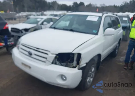 2005 Toyota Highlander V6 из США, поврежденный, VIN JTEEP21A950130995
